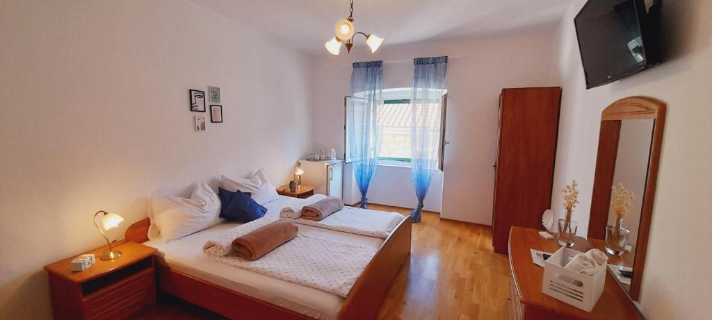 Pansion Ivan & Ivana - 15