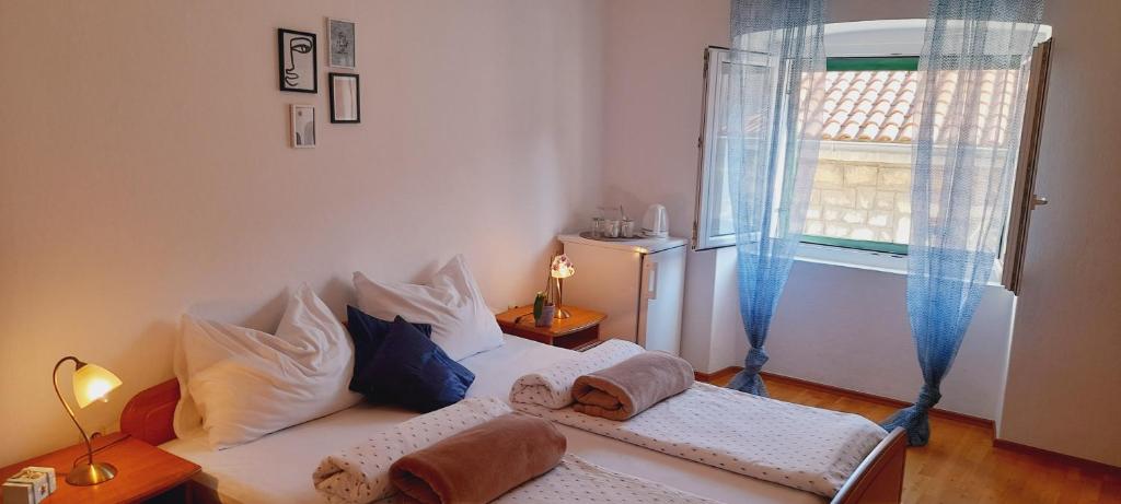 Pansion Ivan & Ivana - 18