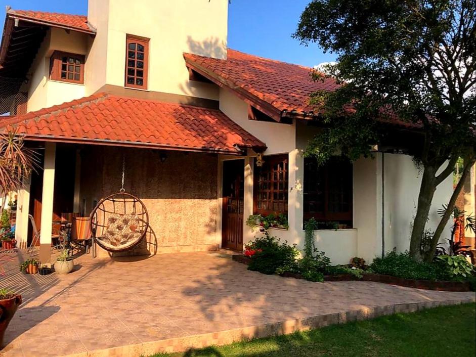 Casa ao Estilo Serrano na Grande Porto Alegre - Refúgio da Paz - Housity