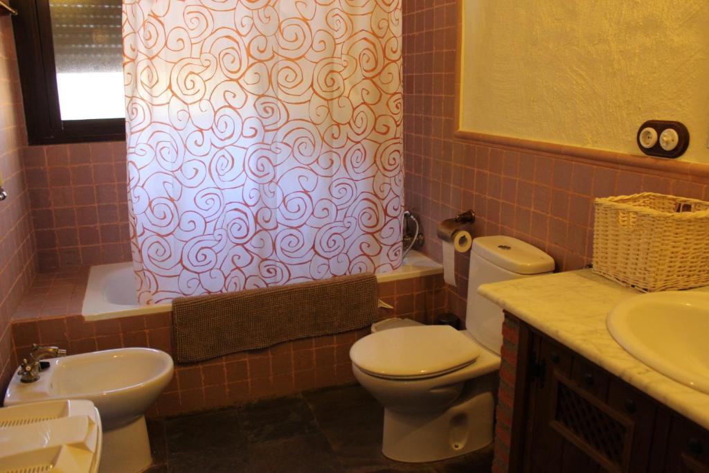 Koupelna v ubytování Casas Rurales Las Cuevas El Rincón