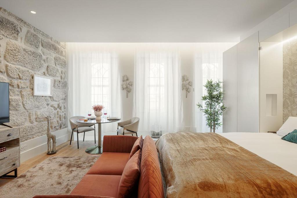 The Downtown Charming Apartments - 8