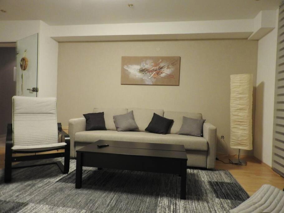 Posezení v ubytování Schöne gemütliche Ferienwohnung mit Fernblick.