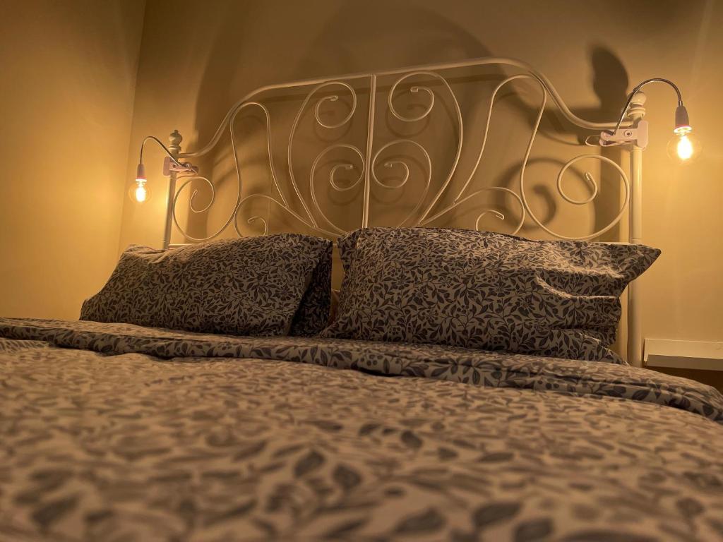 Кровать или кровати в номере Avondale, Lytham - Unique and luxury apartment in the heart of Lytham