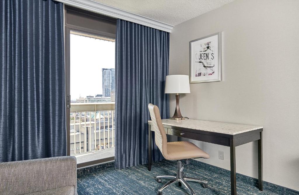 Chelsea Hotel Toronto - Resim 29