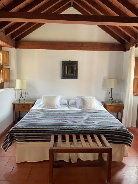 Hotel Santa Isabel La Real - Resim 33