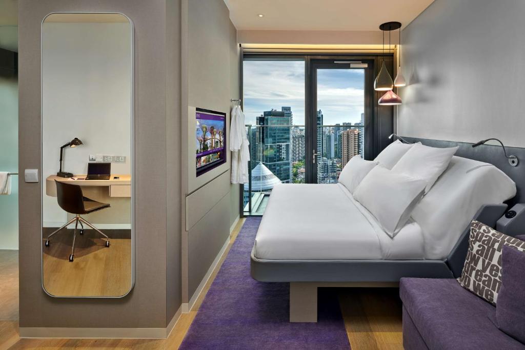 Posezení v ubytování YOTEL Singapore Orchard Road