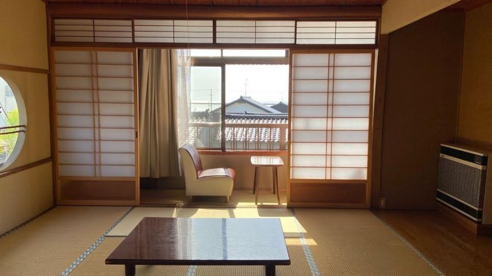 Fotografie z fotogalerie ubytování ゲストハウス　華屋 (guest house HANAYA） v destinaci Sado