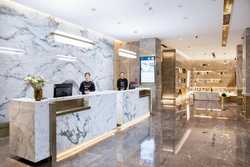 Лобі або стійка реєстрації в Atour Hotel Taiyuan Changfeng Business Center Wanxiang City