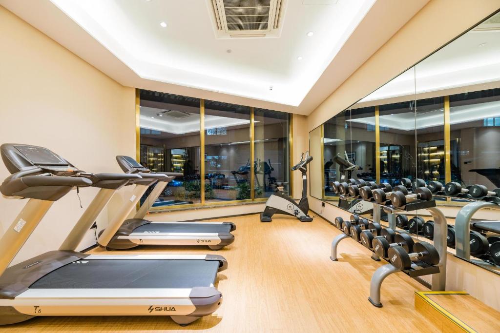 Fitness centrum a/nebo fitness zařízení v ubytování Atour Hotel Shanghai The Old Bund Pier
