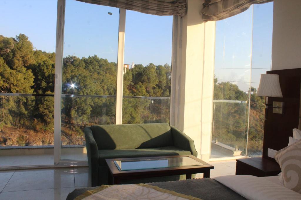 Manuni Inn - Riverside Resort - Superior King Room