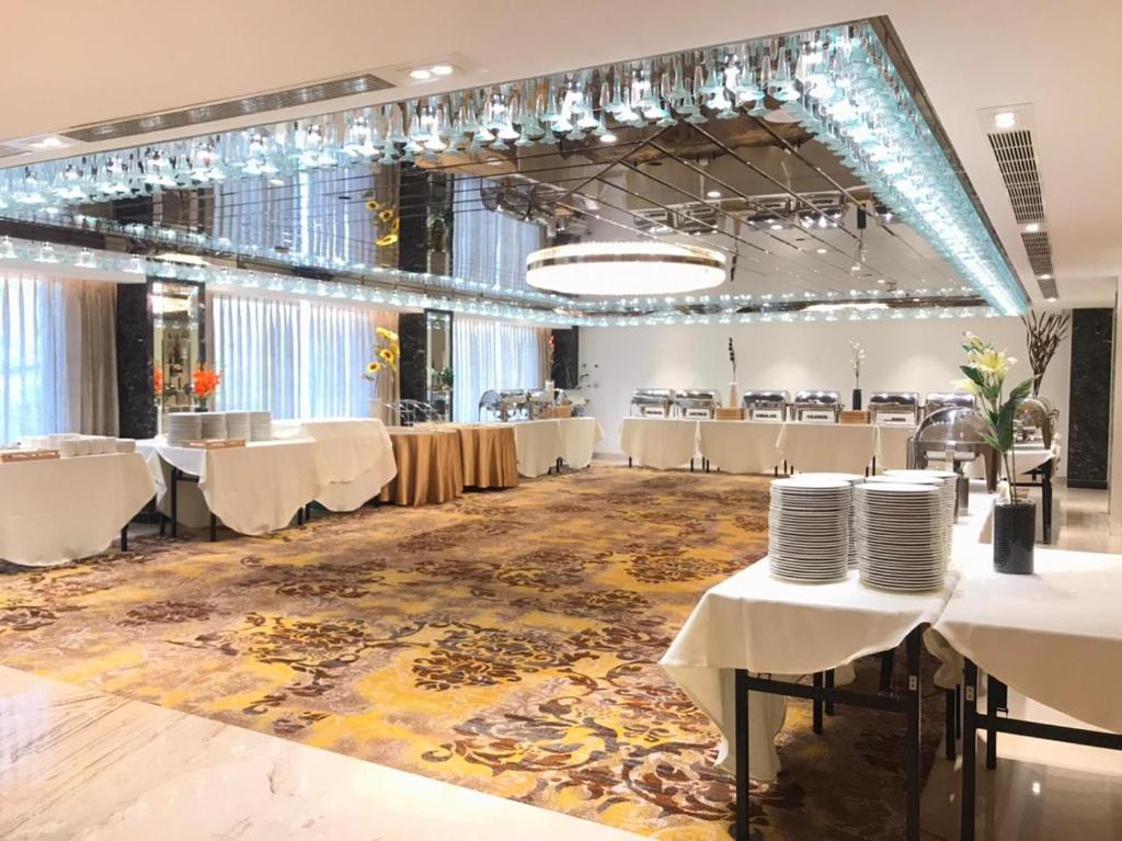 Restaurace v ubytování KAY-EM Spectra Hotel