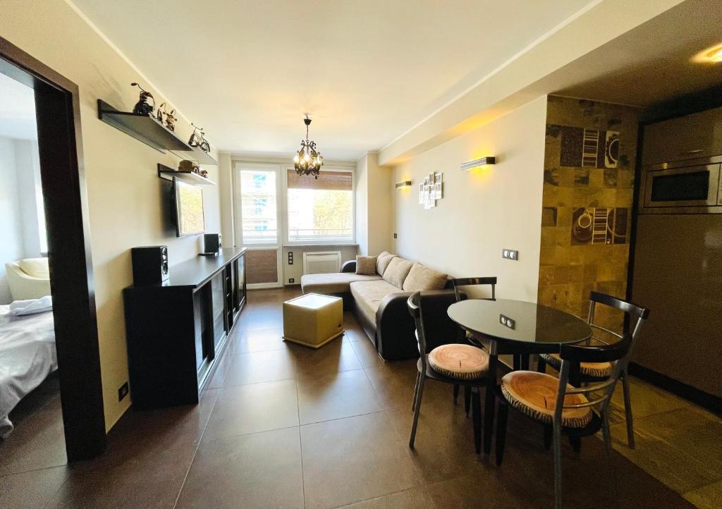 Slavia by Baltic Home - One Bedroom Apartment With Lateral Sea View