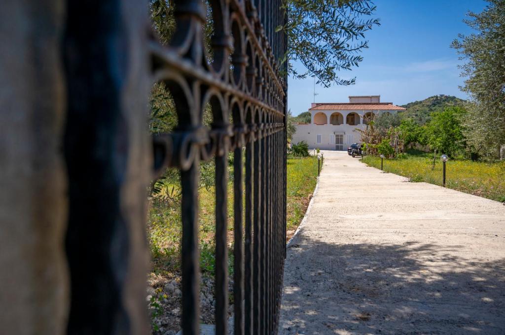 Foto dalla galleria di La Casa del Gelsomino tra Noto e Mare a Noto Marina