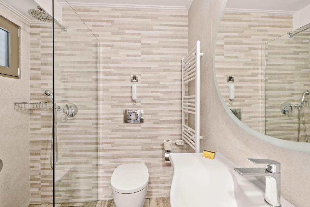 Koupelna v ubytování Akti Taygetos - Conference Resort