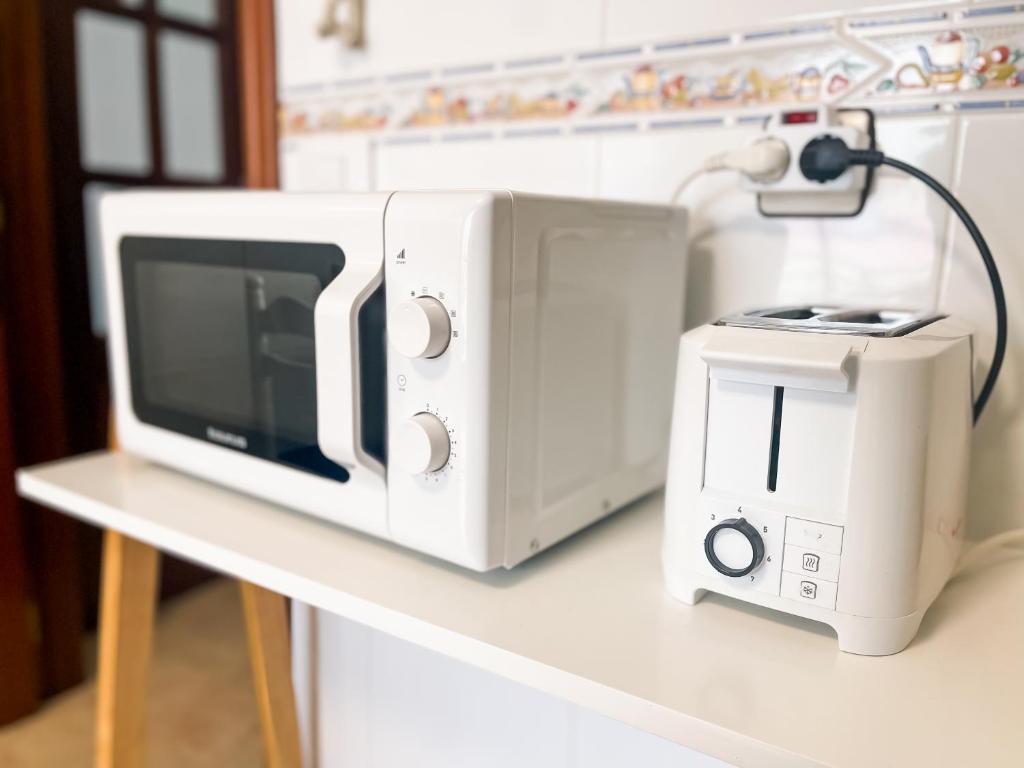 A kitchen or kitchenette at Sarnadela