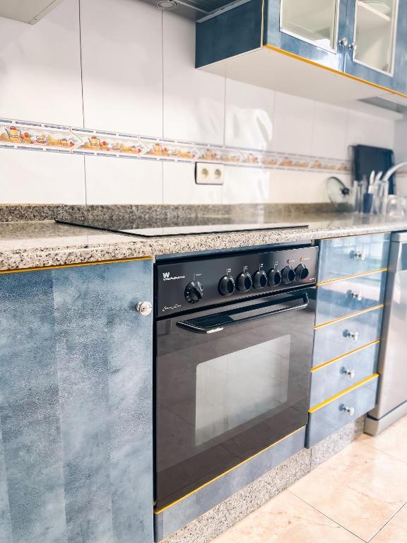 A kitchen or kitchenette at Sarnadela