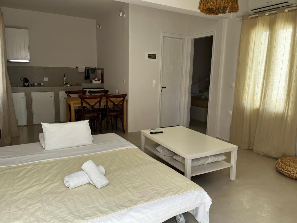 Postel nebo postele na pokoji v ubytování SORINA Beloved Rooms