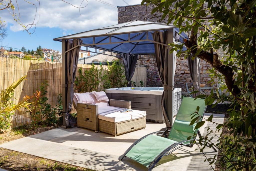 Holiday House 4 Season with jacuzzi, sauna and BBQ - Holiday Home