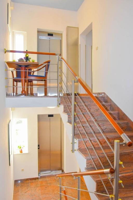 Foto dalla galleria di Hotel Adria a Kaštela (Castelli)