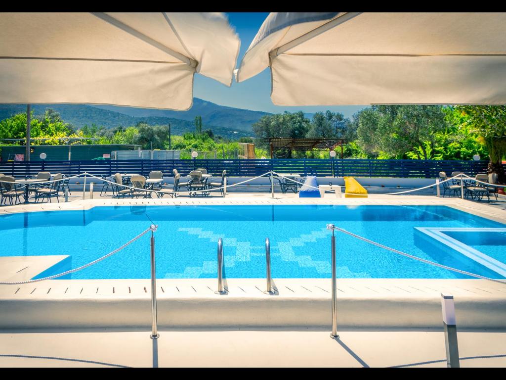 Basen w obiekcie Thassian Riviera Hotel lub w pobliżu