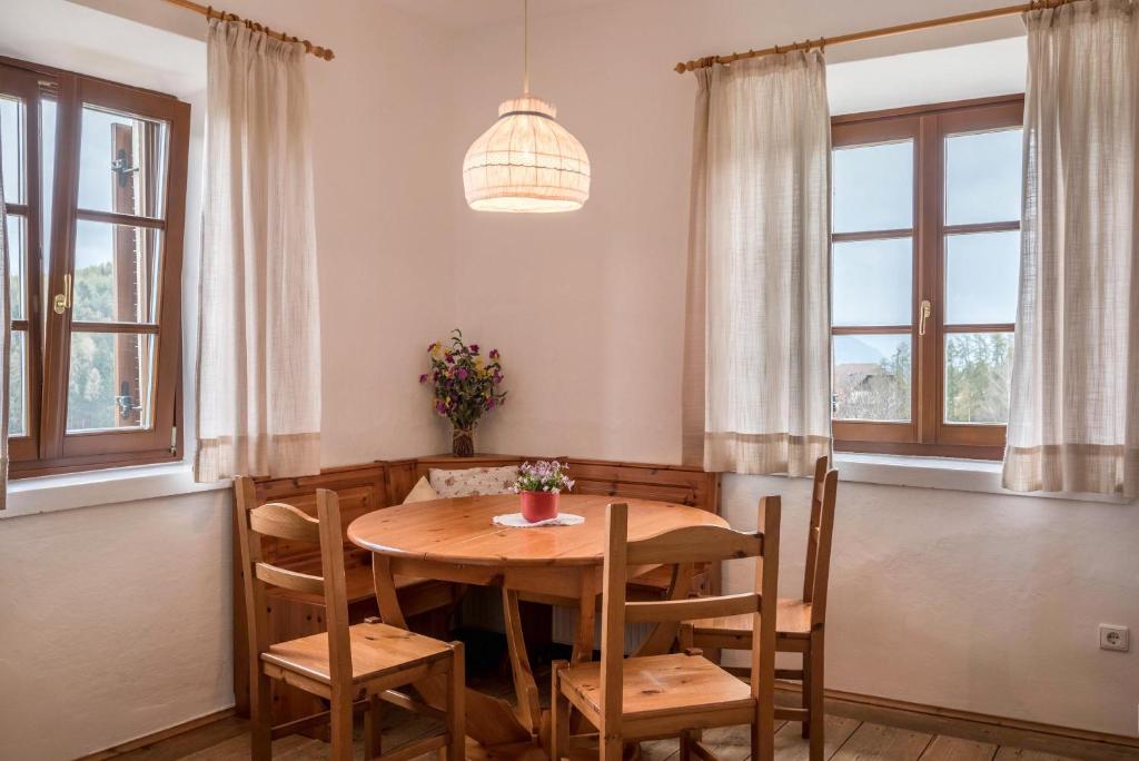 Fotografie z fotogalerie ubytování Sallrain Hof Apartment 2 v destinaci Collalbo