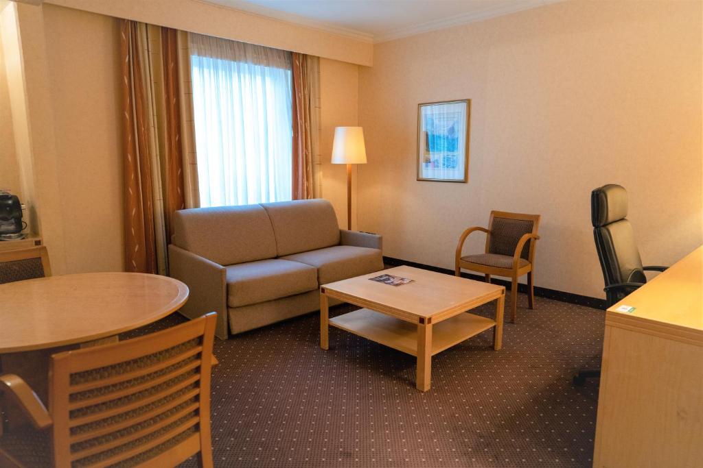 Posezení v ubytování Holiday Inn Gent Expo by IHG