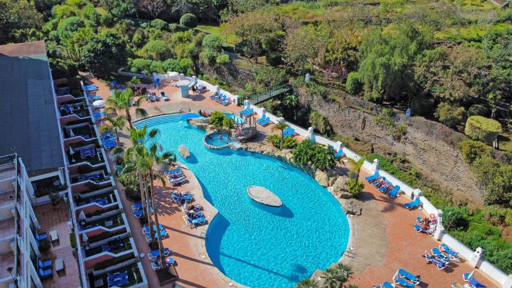 Bazén v ubytování BLUESEA Costa Jardin & Spa nebo v jeho okolí
