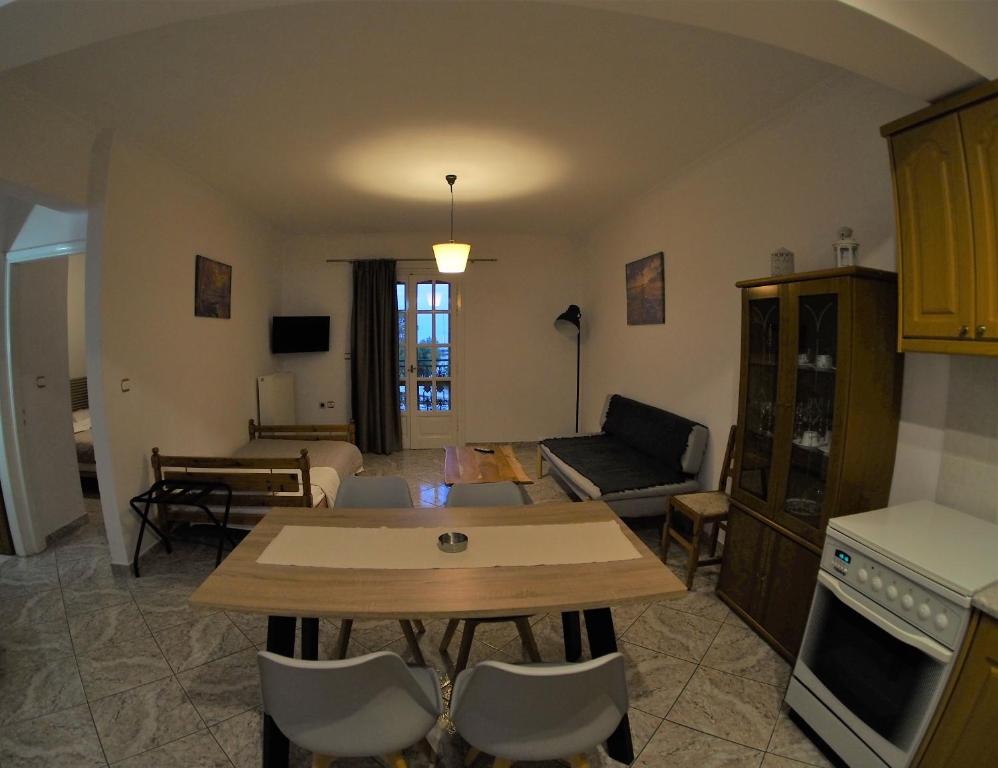Kuchyň nebo kuchyňský kout v ubytování Galaxy Rooms
