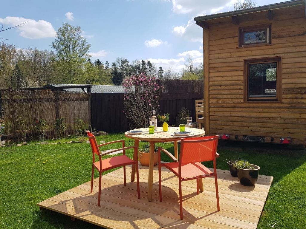 Zahrada ubytování Zirbenholz Tiny House "Waldhauszeit" am See