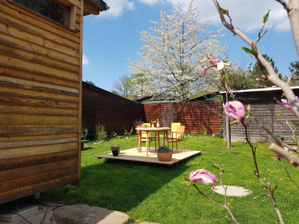 Zahrada ubytování Zirbenholz Tiny House "Waldhauszeit" am See