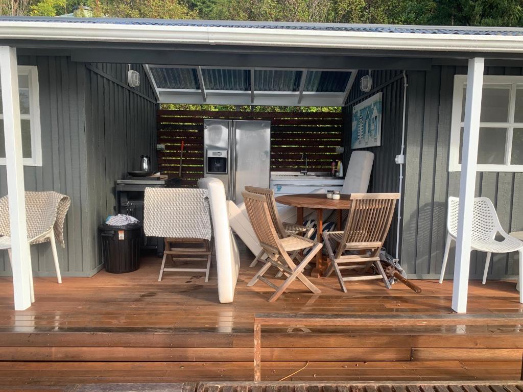 Balkón nebo terasa v ubytování Kawau Lodge Boutique Resort