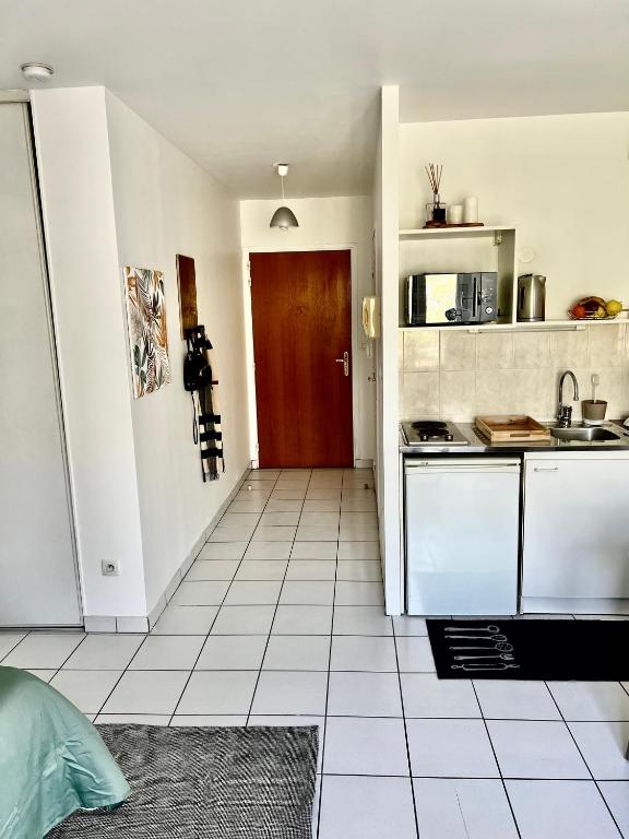Bell Combe Studio - Proche Gare PartDieu - One-Bedroom Apartment