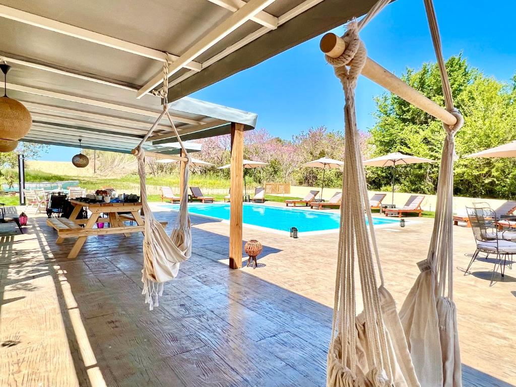 Bazén v ubytování Beach Villa Verano with private pool by DadoVillas nebo v jeho okolí