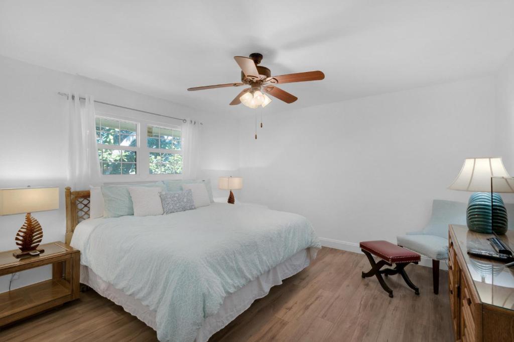 Ein Bett oder Betten in einem Zimmer der Unterkunft Beachy Keen
