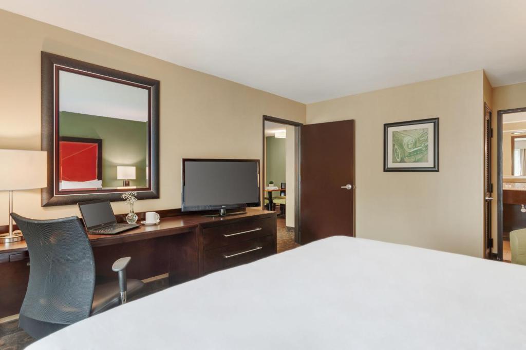 Crowne Plaza Houston Galleria Area, an IHG Hotel - Suite King À Une Chambre Avec Canapé-Lit