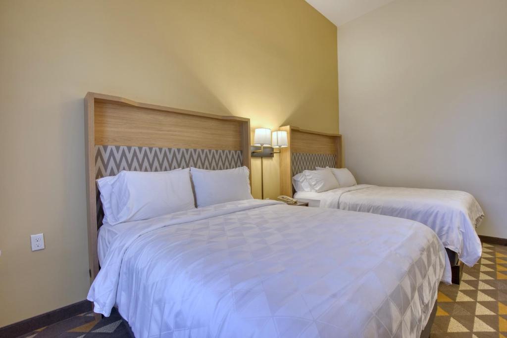 Holiday Inn Hotel & Suites Madison West - Middleton by IHG photo