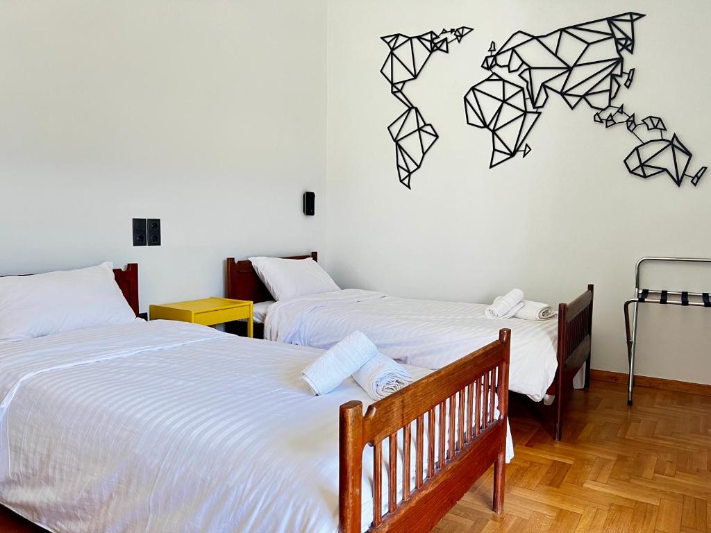 Posteľ alebo postele v izbe v ubytovaní Happy Place! Big, Bright & Central - Ideal for families and groups of friends