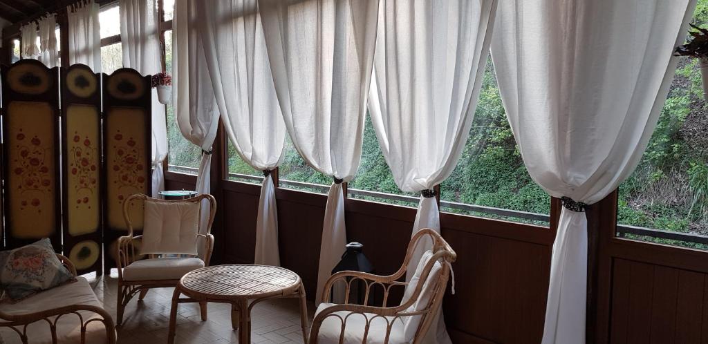 A seating area at B&B Casa Fossello