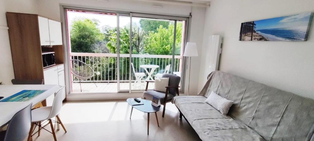 CHARMING 25 m2 with BALCONY-WIFI in Arcachon