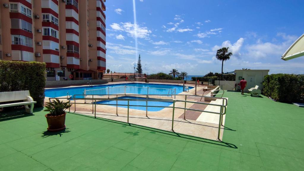 Sun & Friends - Torrox Costa, Centro Internacional, Torrox ...
