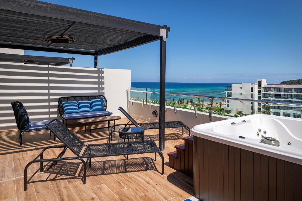 Rõdu või terrass majutusasutuses Ocean Eden Bay - Adults Only - All Inclusive