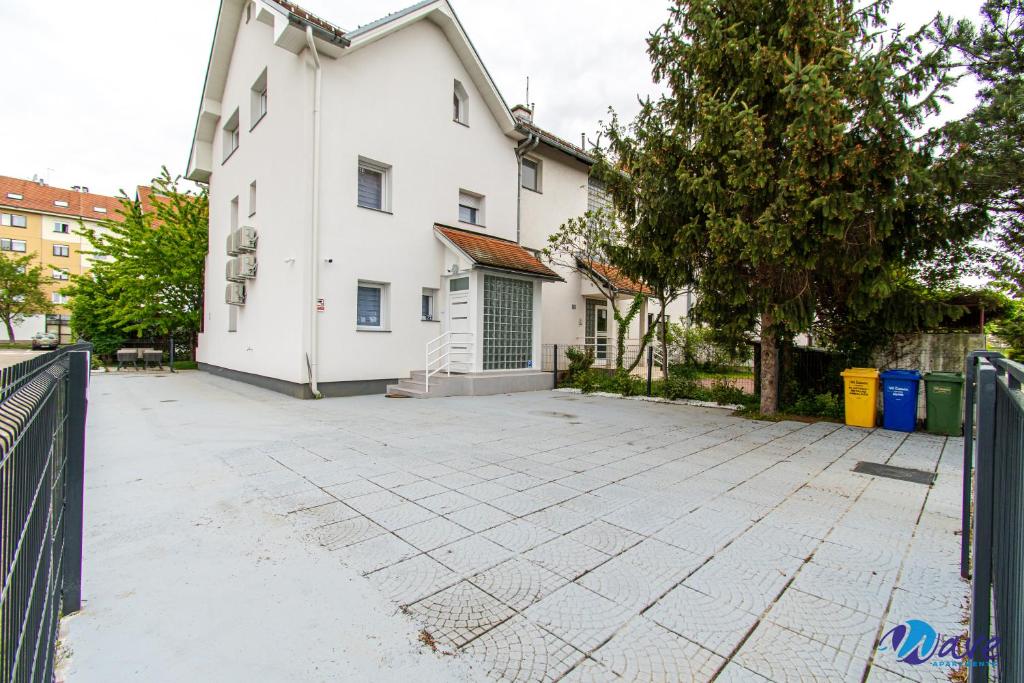 Budova, v ktorej sa apartmán nachádza