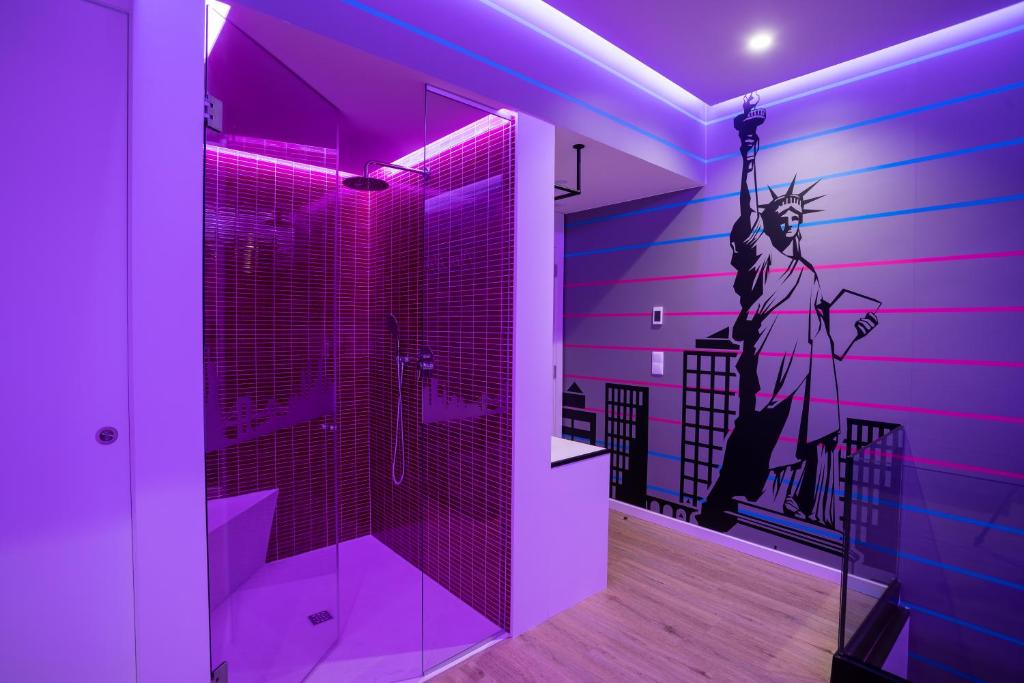 Motel TwentyOne - King Suite With Spa Bath