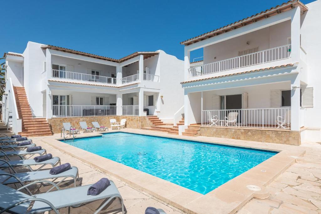 NEW! Apartment ONA 2 with Pool, AC, BBQ, Wifi in Cala Dor ...