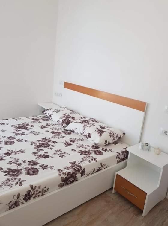 J L apartament 2 bedroom tirana resort - Image 7