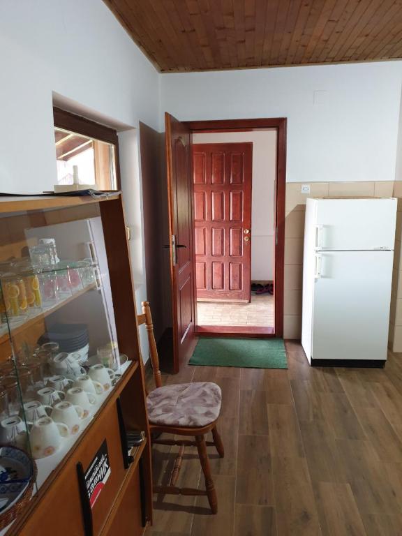 Kuchyň nebo kuchyňský kout v ubytování Kuća za odmor - Martić, Rudno, Golija