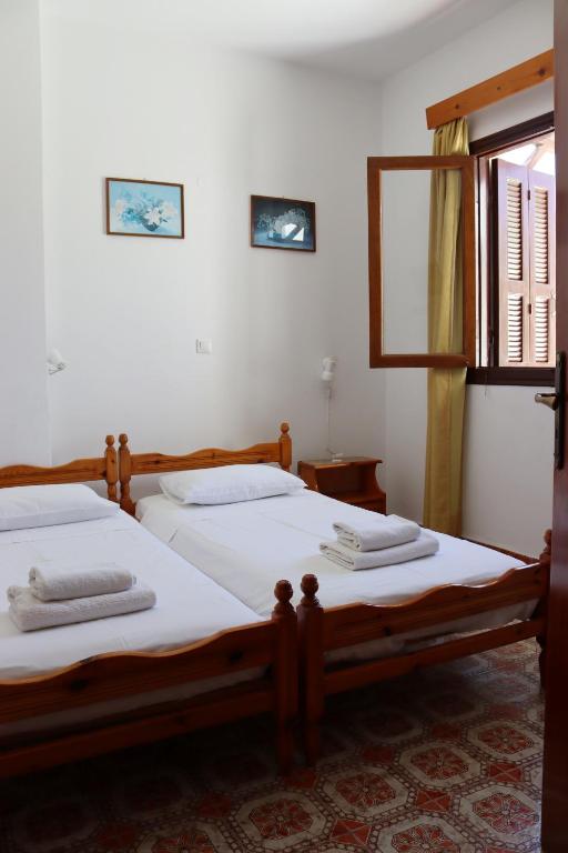 Stavros Pension - 15