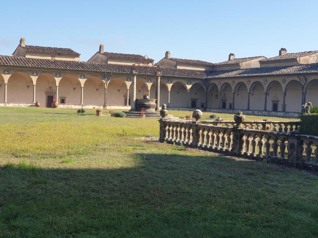 Zdjęcie z galerii obiektu Elegante e spazioso bilocale in zona Certosa (FI) we Florencji