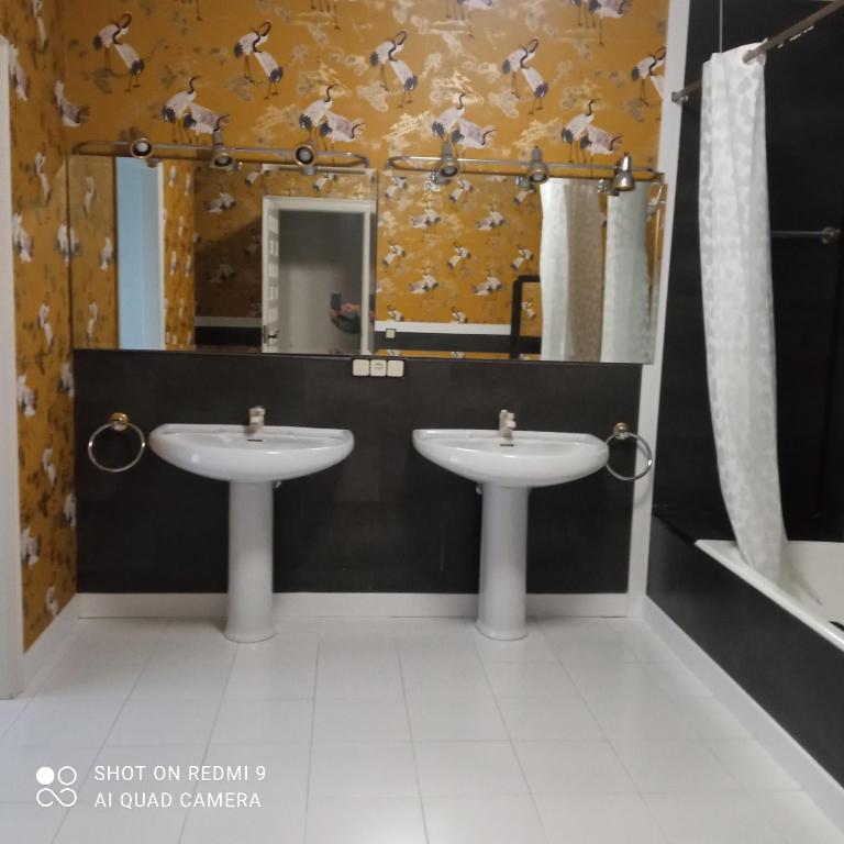 Koupelna v ubytování Apartamentos Baeza RN