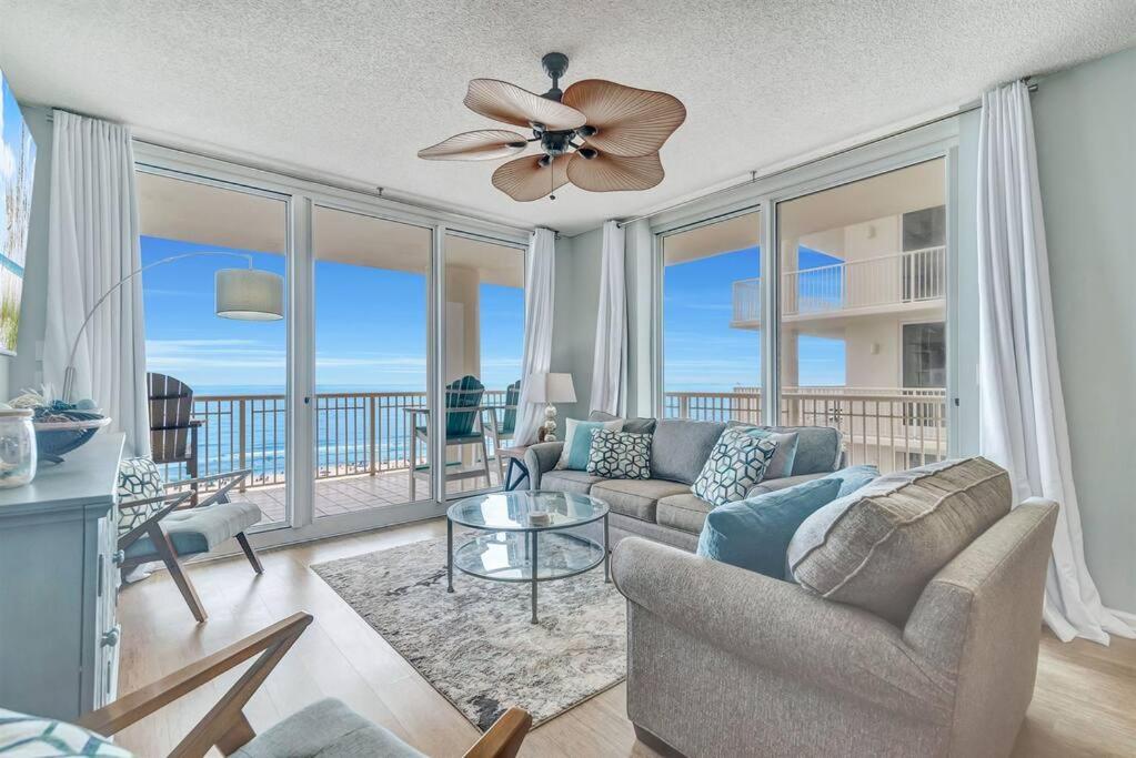 Istumisnurk majutusasutuses Avalon 810 - Large Corner Unit w/ Wrap Around Balcony & Gorgeous Beach Views!